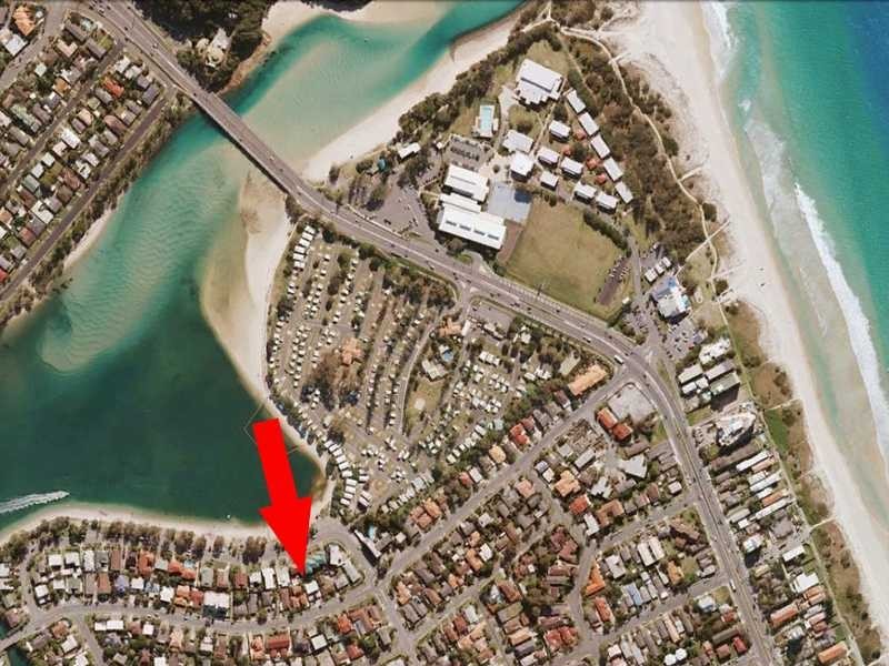 4/49 Tallebudgera Drive, Palm Beach QLD 4221