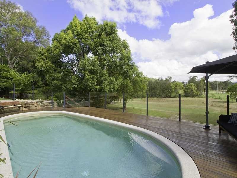 19 Nyoka Court, Elanora QLD 4221