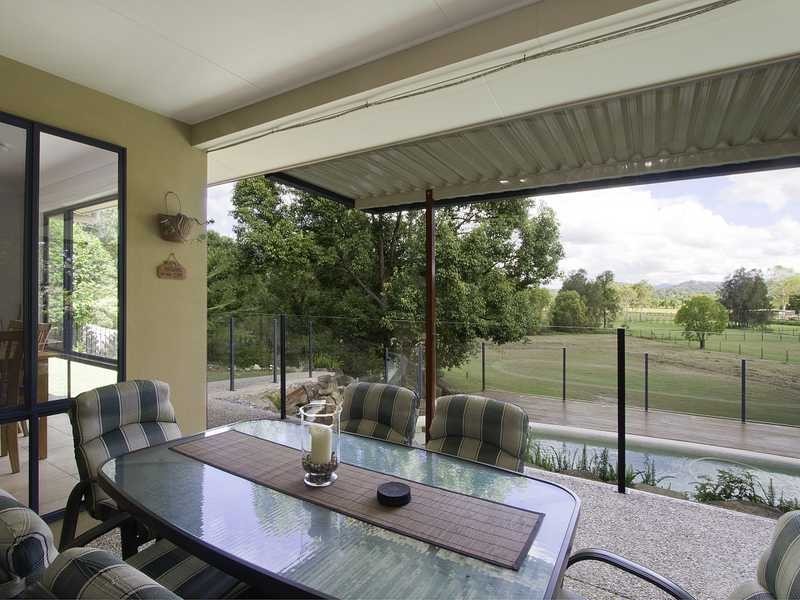 19 Nyoka Court, Elanora QLD 4221