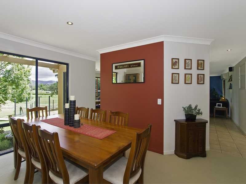 19 Nyoka Court, Elanora QLD 4221