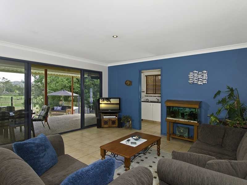 19 Nyoka Court, Elanora QLD 4221