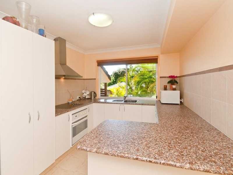 9 Carilla Place, Elanora QLD 4221