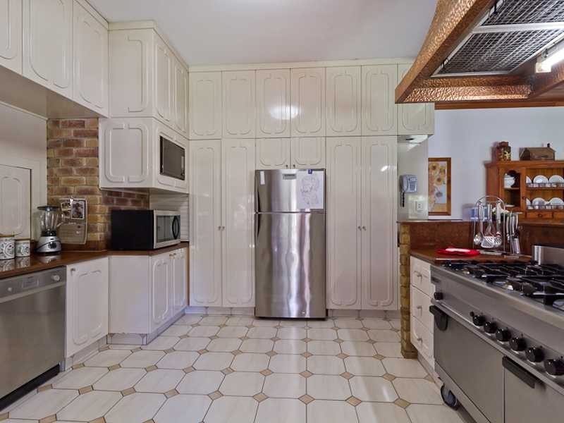 122 Tierney Drive, Currumbin Waters QLD 4223