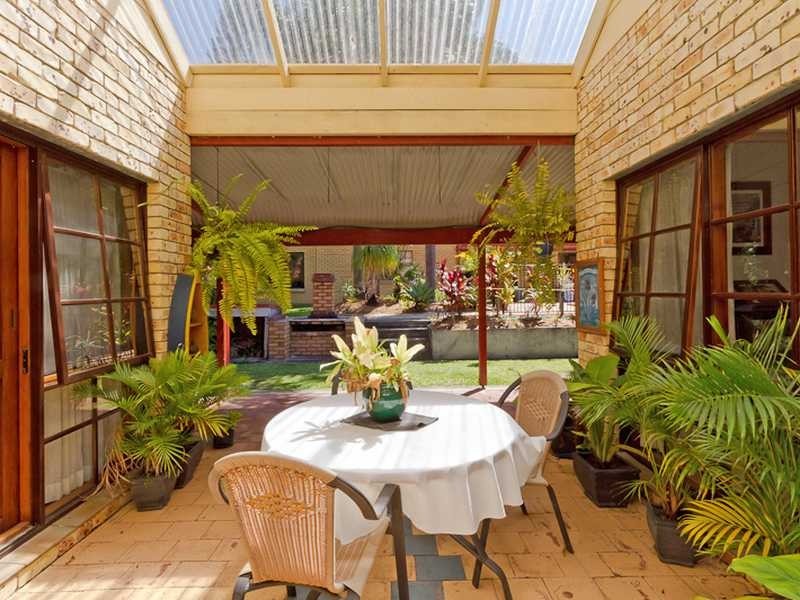 122 Tierney Drive, Currumbin Waters QLD 4223