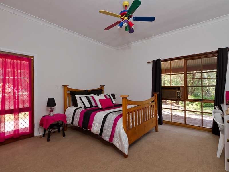 122 Tierney Drive, Currumbin Waters QLD 4223