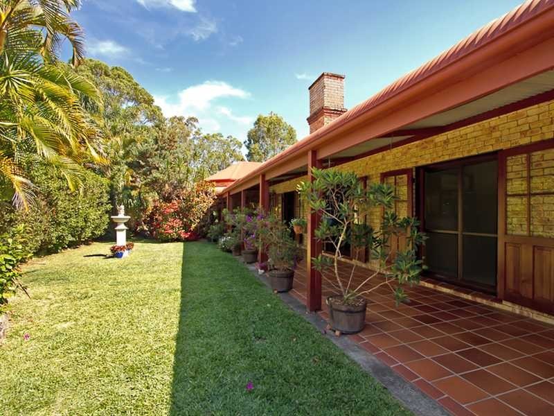 122 Tierney Drive, Currumbin Waters QLD 4223