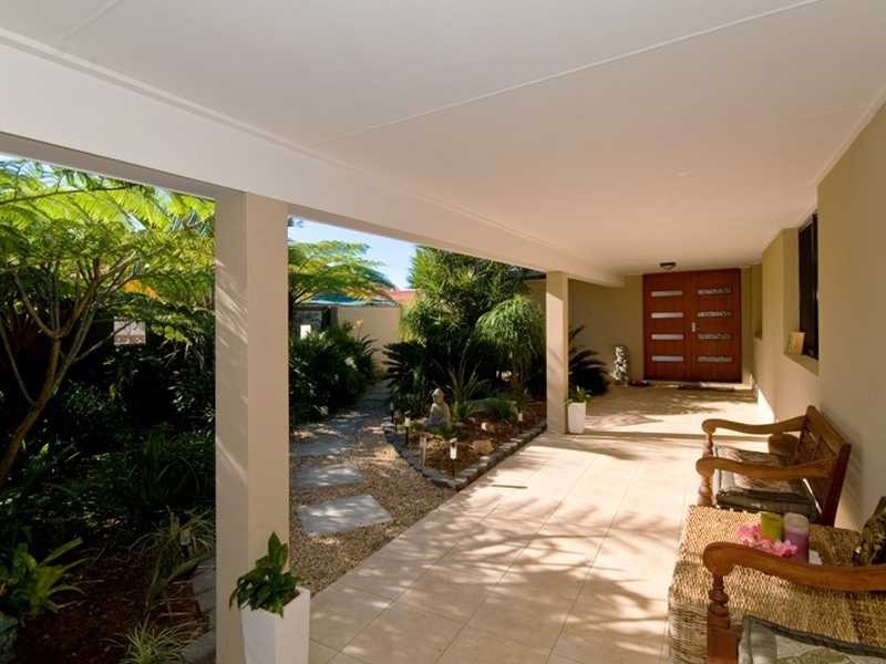 210 Mallawa Drive, Palm Beach QLD 4221