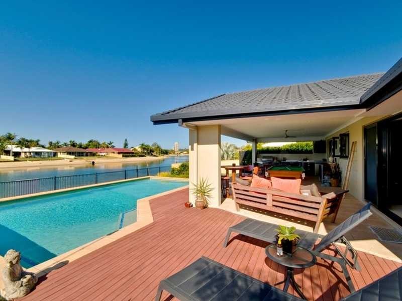 210 Mallawa Drive, Palm Beach QLD 4221