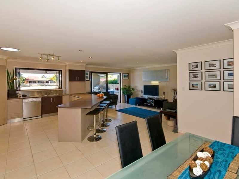 210 Mallawa Drive, Palm Beach QLD 4221