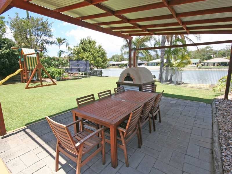 160 Tahiti Avenue, Palm Beach QLD 4221