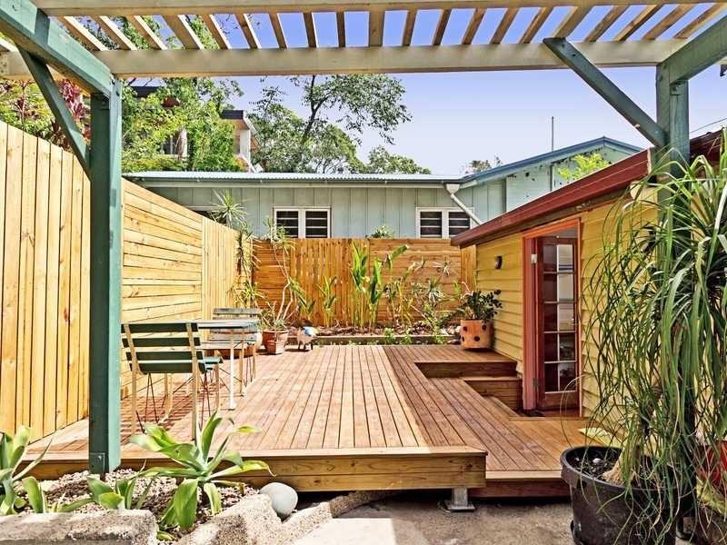 8 Duringan Street, Currumbin QLD 4223