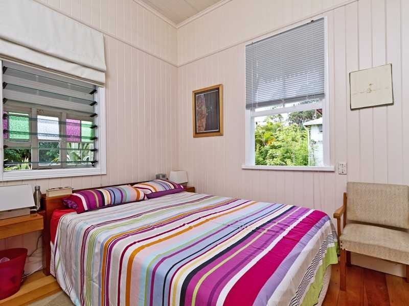 8 Duringan Street, Currumbin QLD 4223