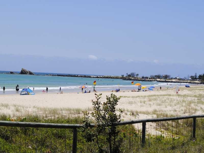 10/14 Jefferson Lane, Palm Beach QLD 4221
