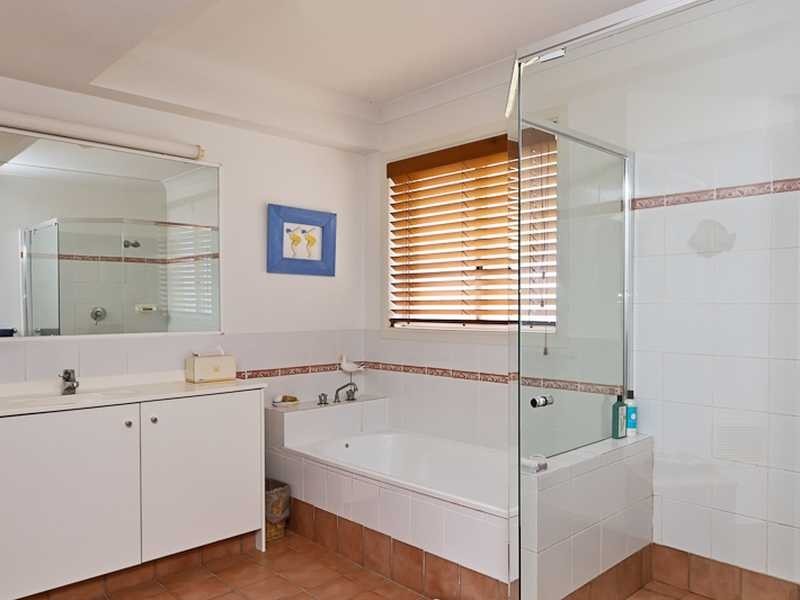 440 The Esplanade, Palm Beach QLD 4221