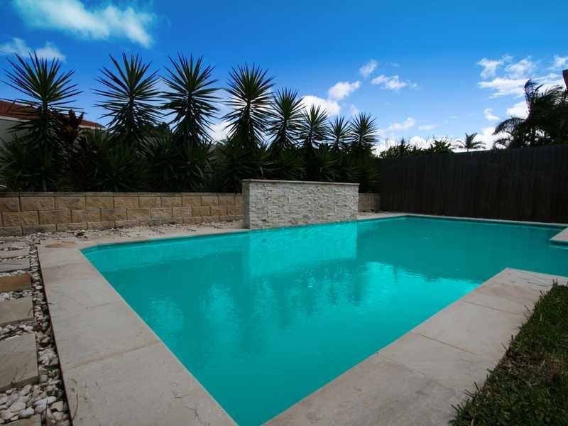 34 TwentyFourth Avenue, Palm Beach QLD 4221