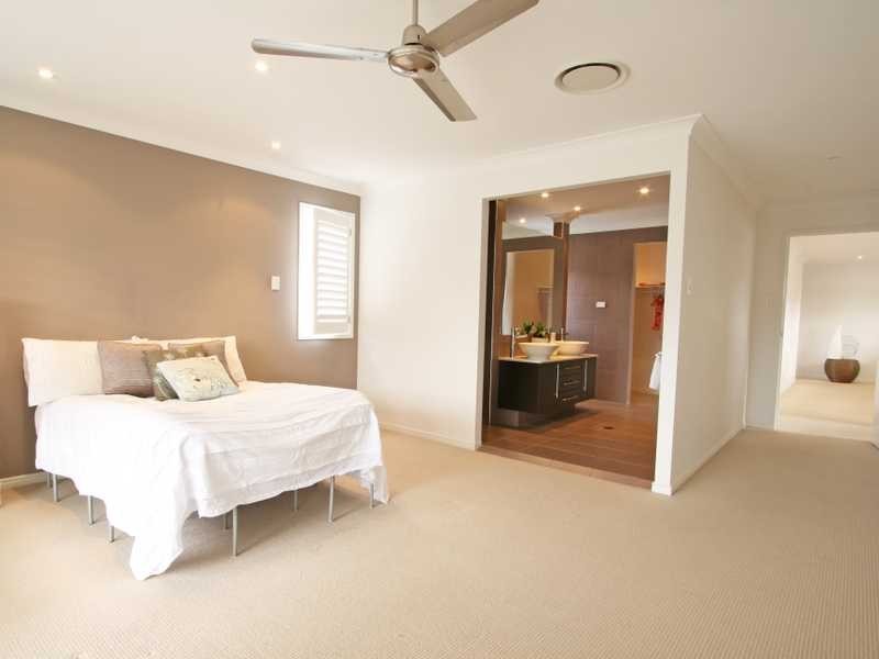 34 TwentyFourth Avenue, Palm Beach QLD 4221