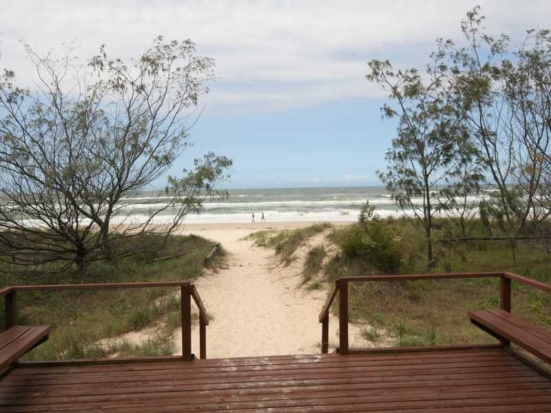 2/238 Pacific Parade, Bilinga QLD 4225