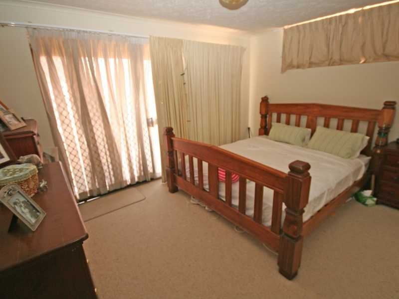2/238 Pacific Parade, Bilinga QLD 4225