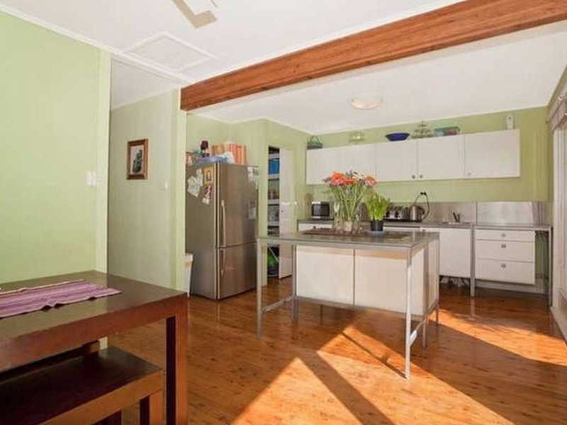 93 Fifth Avenue, Palm Beach QLD 4221
