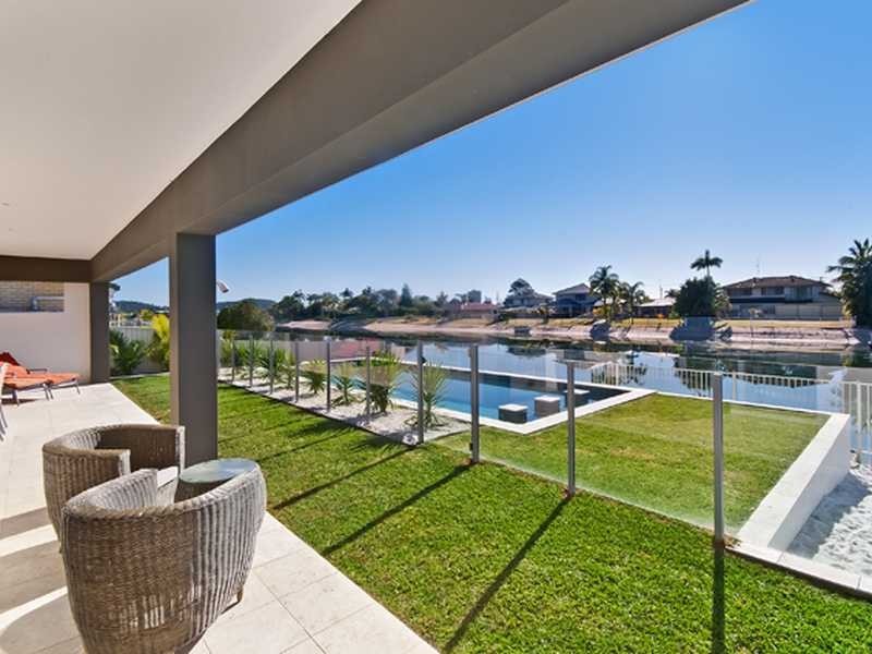208 Mallawa Drive, Palm Beach QLD 4221