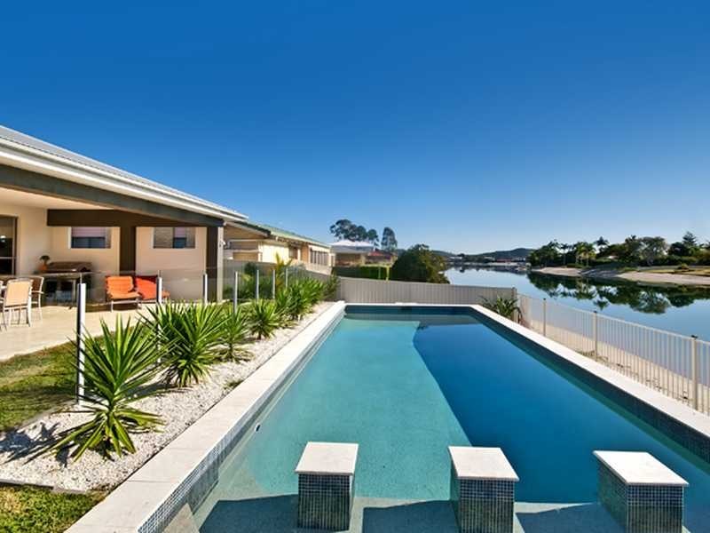 208 Mallawa Drive, Palm Beach QLD 4221