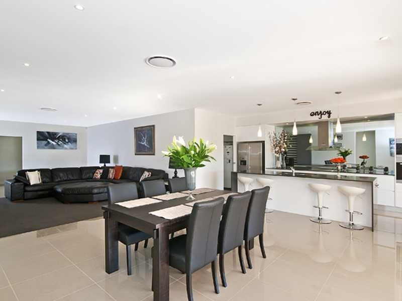 208 Mallawa Drive, Palm Beach QLD 4221