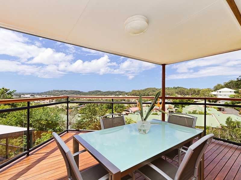 66 Hoffschildt Drive, Currumbin Waters QLD 4223