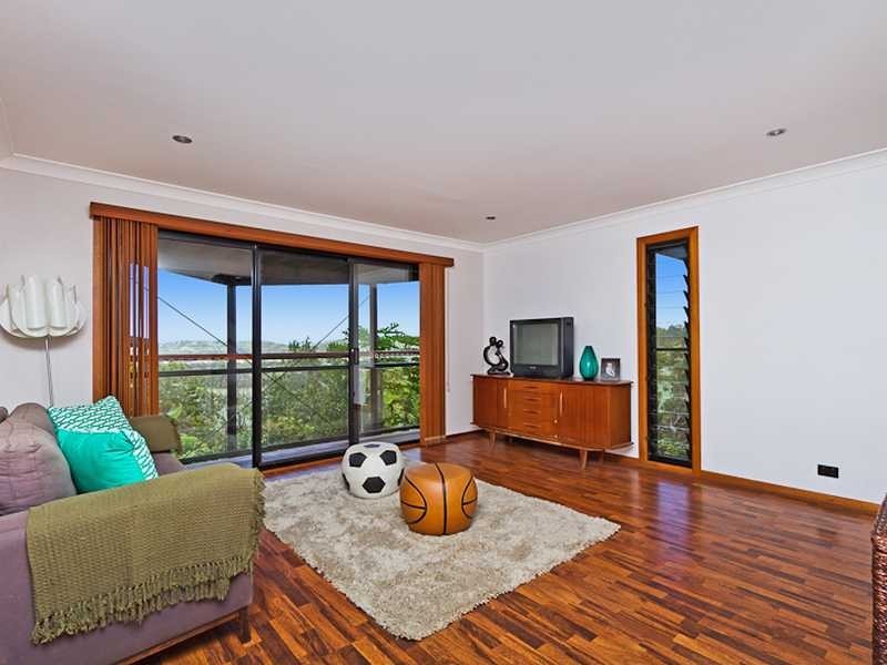 66 Hoffschildt Drive, Currumbin Waters QLD 4223