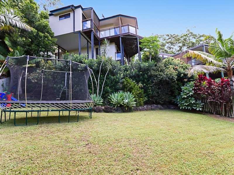 66 Hoffschildt Drive, Currumbin Waters QLD 4223