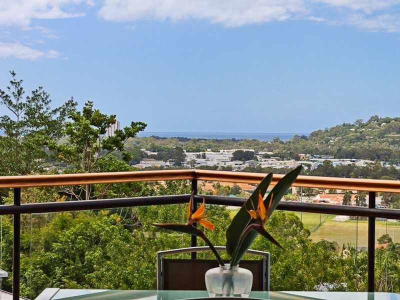 66 Hoffschildt Drive, Currumbin Waters QLD 4223