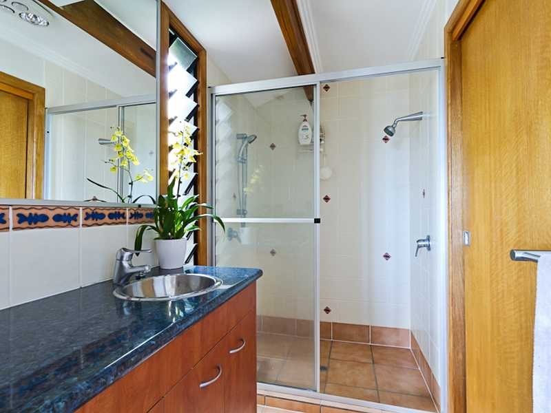 66 Hoffschildt Drive, Currumbin Waters QLD 4223