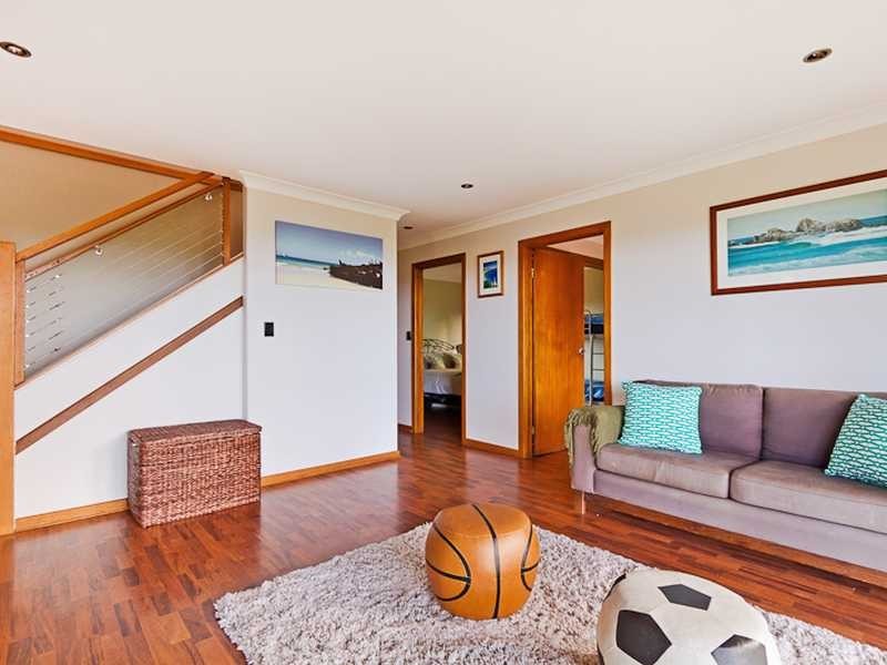 66 Hoffschildt Drive, Currumbin Waters QLD 4223