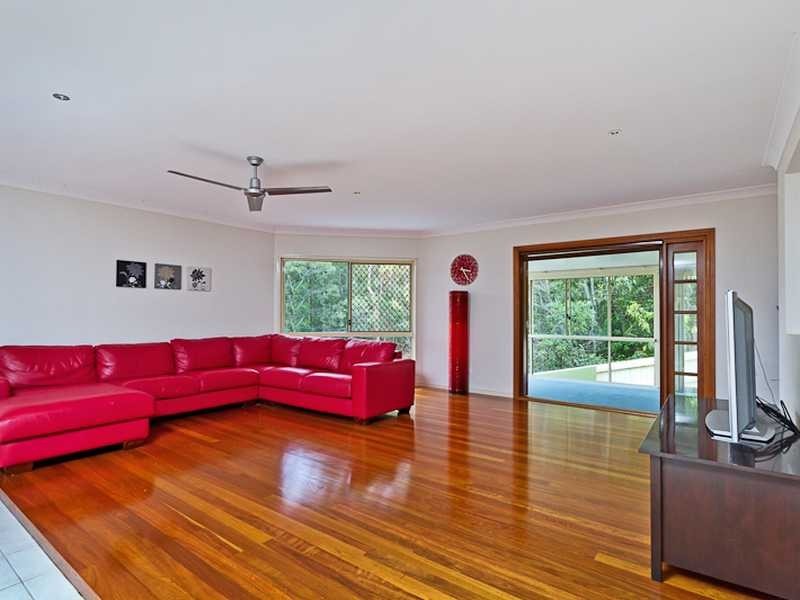 10 Brush Box Street, Elanora QLD 4221