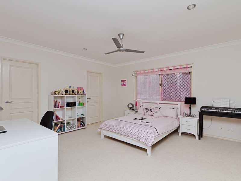 10 Brush Box Street, Elanora QLD 4221