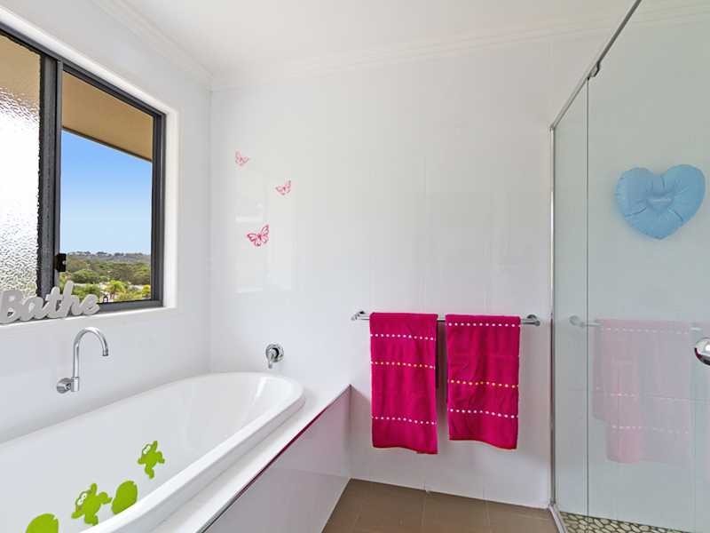 9 Border Drive, Currumbin Waters QLD 4223