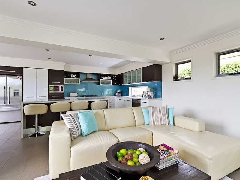 9 Border Drive, Currumbin Waters QLD 4223