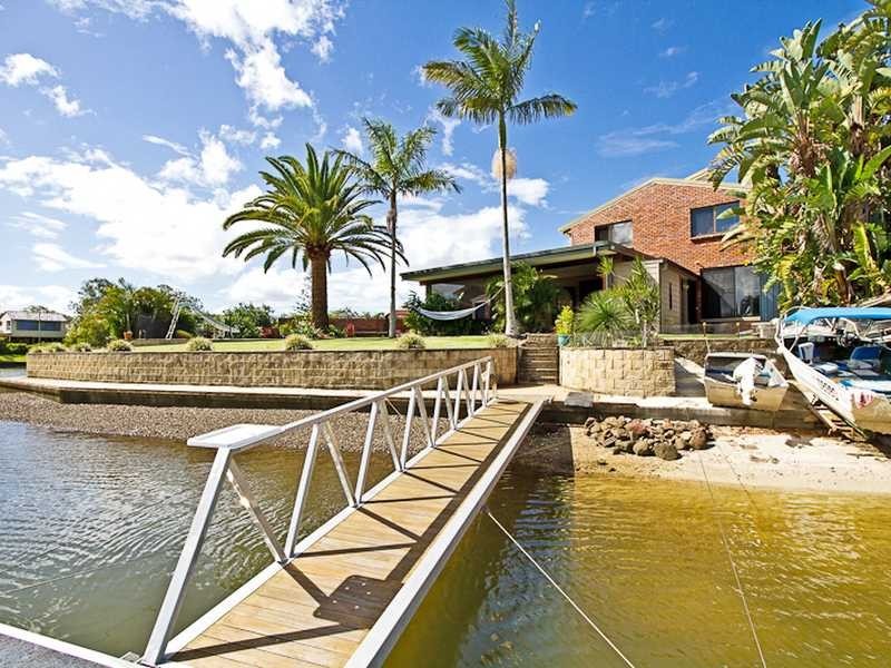 13 Spinnaker Court, Currumbin Waters QLD 4223