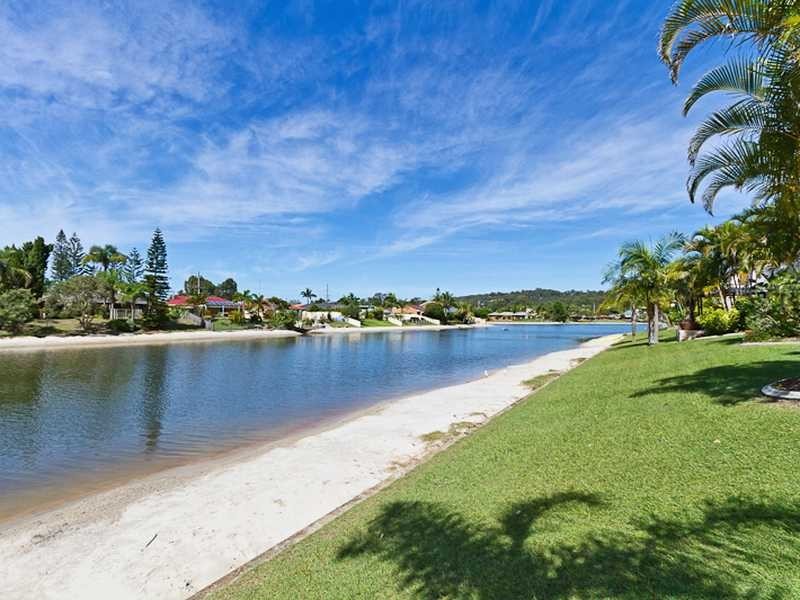 162/2 Coolgardie Street, Elanora QLD 4221