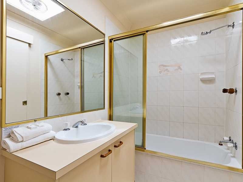 162/2 Coolgardie Street, Elanora QLD 4221