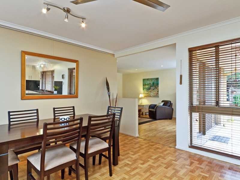 9 Araucaria Way, Elanora QLD 4221