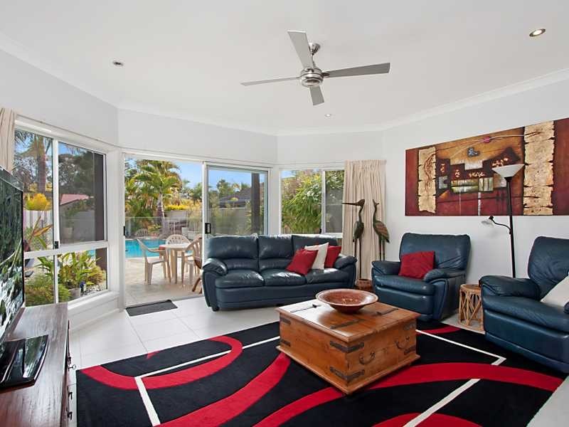 26 Chown Avenue, Currumbin Waters QLD 4223
