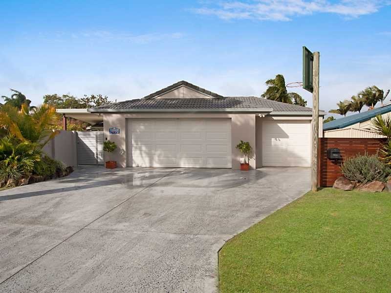 26 Chown Avenue, Currumbin Waters QLD 4223