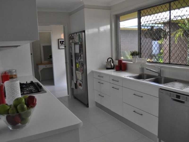 7 Denawen Street, Palm Beach QLD 4221