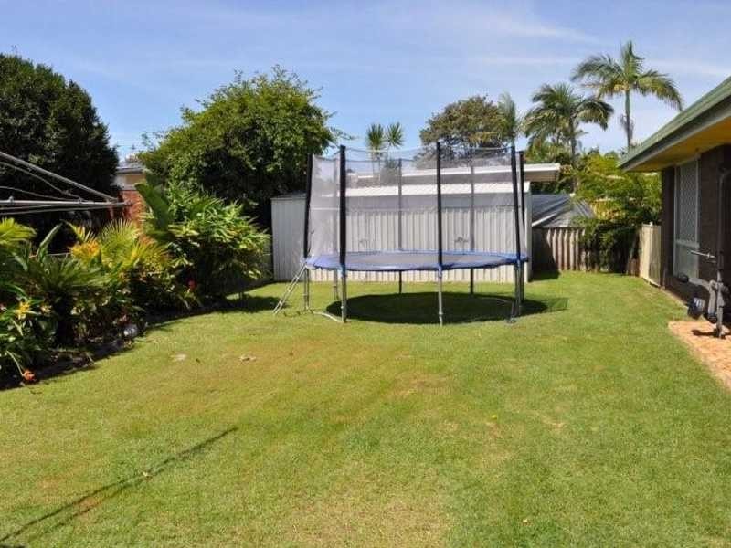 7 Denawen Street, Palm Beach QLD 4221