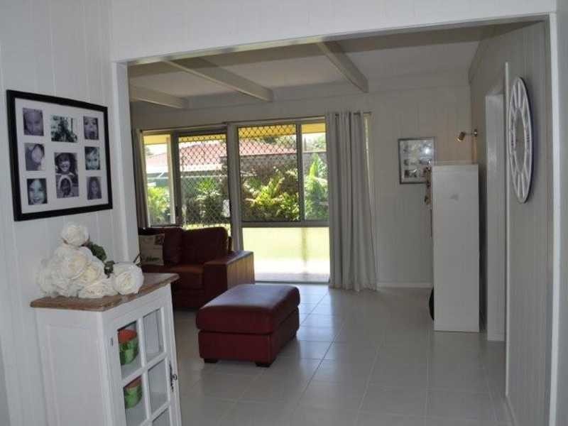 7 Denawen Street, Palm Beach QLD 4221