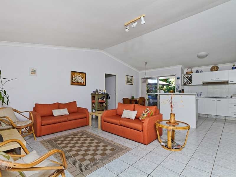 4 Wiluna Court, Elanora QLD 4221