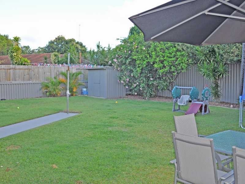 8 Cassia Court, Palm Beach QLD 4221
