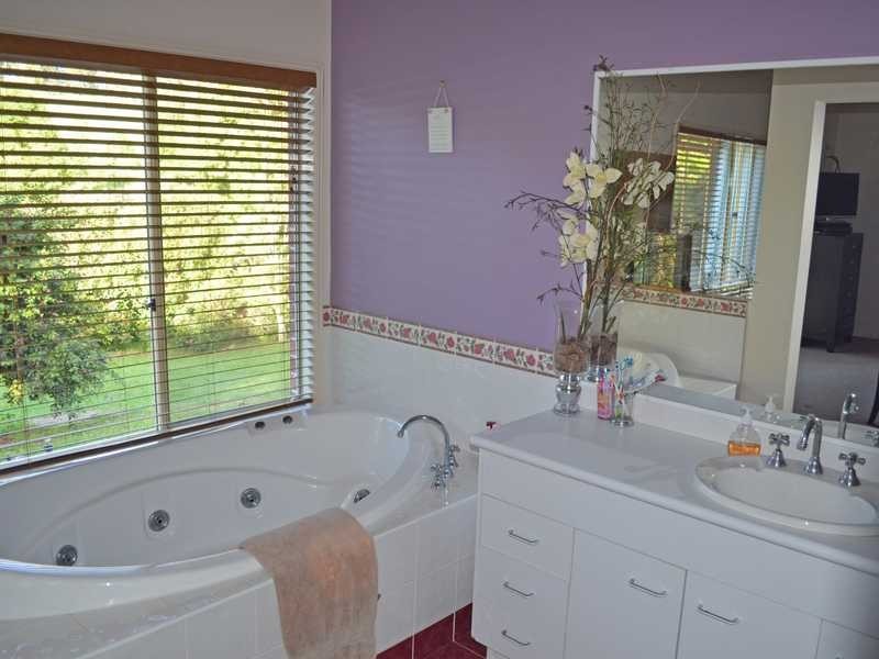 36 Dungogie Drive, Tallebudgera QLD 4228