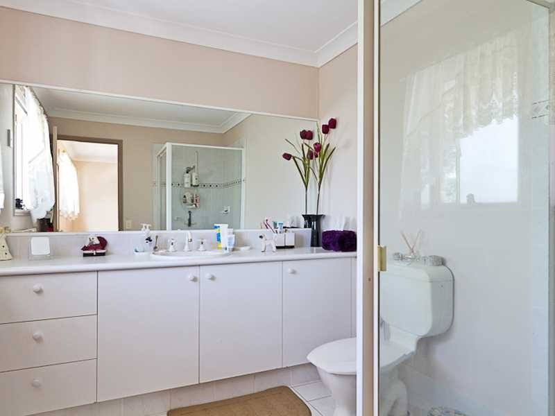 2/17 Janal Place, Currumbin Waters QLD 4223
