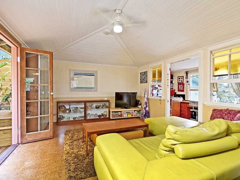 Duringan Street, Currumbin QLD 4223